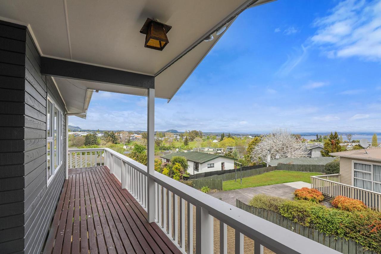 Woodward House Taupo Βίλα Εξωτερικό φωτογραφία